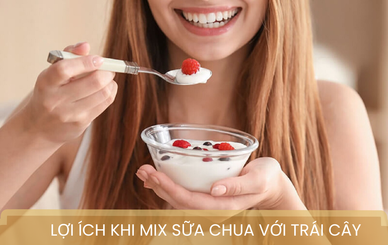 Trái cây và sữa chua là thường xuyên góp mặt trong thực đơn giảm cân nhờ ưu điểm an toàn, dễ kiếm